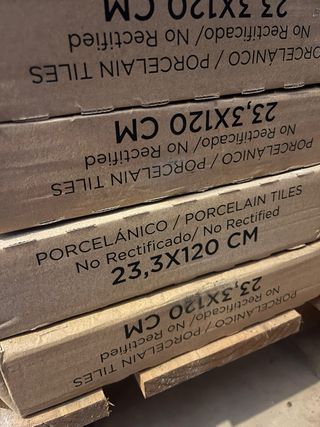 Suelo porcelánico imitación madera