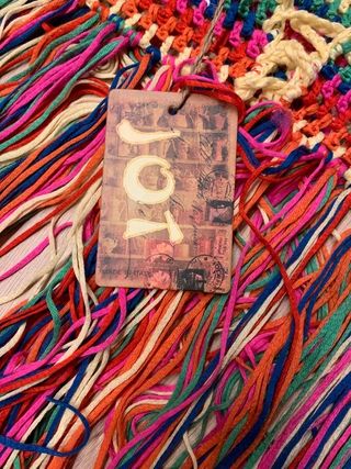 Top halterneck crochet arcoíris boho flecos retro