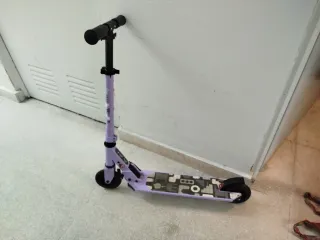 Patinete infantil morado