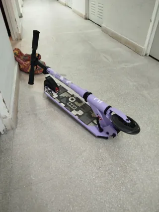 Patinete infantil morado