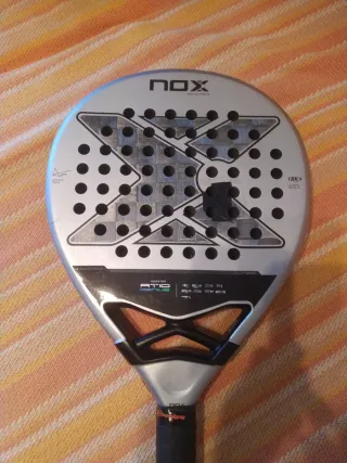 Pala pádel Nox AT10