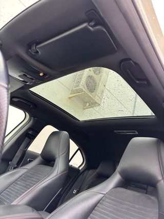 Mercedes-Benz A-klasse a200 amg Sport