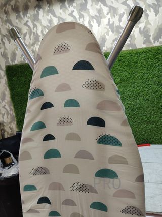 Tabla de planchar con altura regulable