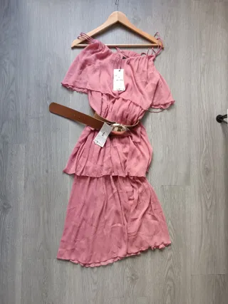 Vestido Zara Talla M con cinturón