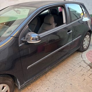 Volkswagen Golf 2004