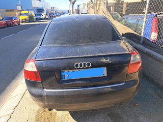 DESPIECE AUDI A4 8E 2.5TDI V6 REF.BCZ (1351)