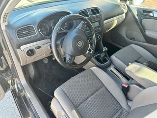 Volkswagen Golf  vi