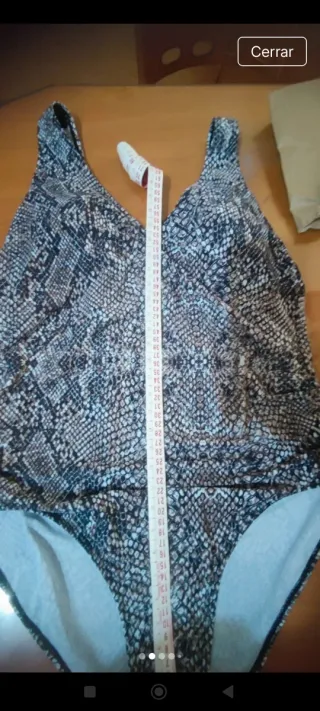 Bañador mujer estampado serpiente