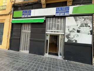 Local comercial en alquiler en La Petxina en Valencia