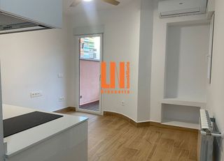 Piso en alquiler en Pacífico en Madrid