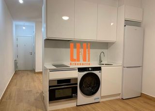 Piso en alquiler en Pacífico en Madrid