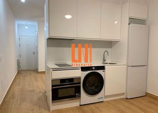 Piso en alquiler en Pacífico en Madrid