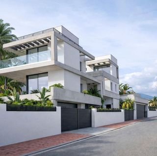 Chalet en alquiler en Los Naranjos - Las Brisas en Marbella