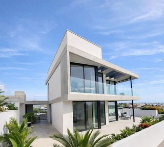 Chalet en alquiler en Los Naranjos - Las Brisas en Marbella