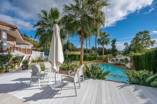 Chalet en alquiler en Paraíso - Atalaya- Benamara en Estepona