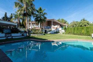 Chalet en alquiler en Paraíso - Atalaya- Benamara en Estepona