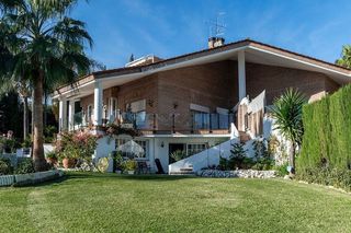 Chalet en alquiler en Paraíso - Atalaya- Benamara en Estepona