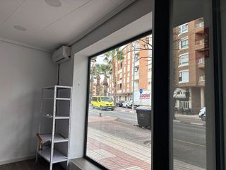 Local comercial en alquiler en Sax