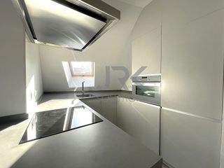 Ático en alquiler en Nueva España en Madrid