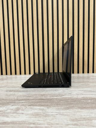 Lenovo Thinkpad T490 i5 24gb 512gb SSD