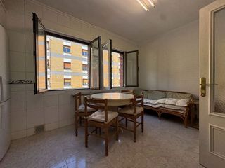 Piso en alquiler en Aller