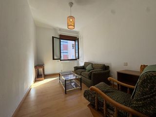 Piso en alquiler en Aller