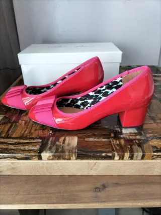 Zapatos tacón marca YELLOW MELLOW, FRANCESA.