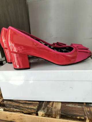 Zapatos tacón marca YELLOW MELLOW, FRANCESA.