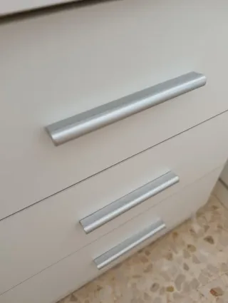 2 Mesitas de noche blanca. Iguales. Perfecto