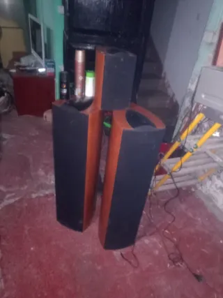 Altavozes KEF serie Q Madera Home Cinema