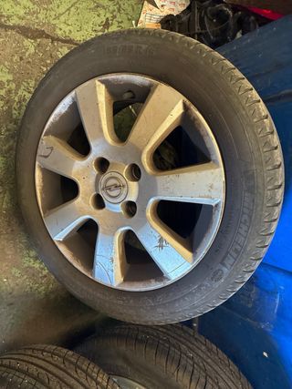 Llanta Opel Corsa 185/55 R15