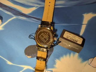 Reloj Tommy Hilfiger Negro y Plateado