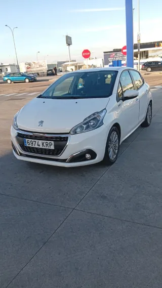 Peugeot 208 2018
