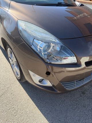 Renault Scenic 1.9 dCi 130 CV | ¡SOLO 122.000