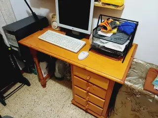 Escritorio de madera maciza con 4 cajones