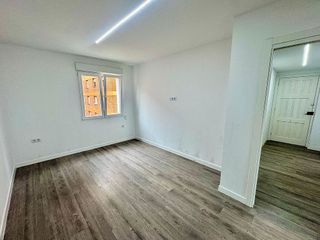 Piso en alquiler en El Llano en Gijón