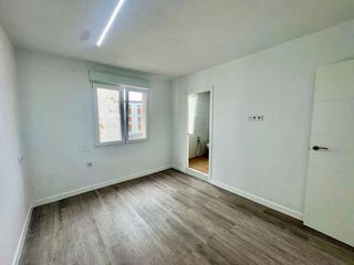 Piso en alquiler en El Llano en Gijón