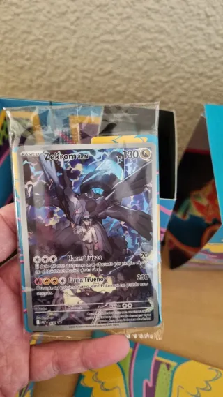 Caja Entrenador Élite Héroes Ascendentes Pokémon