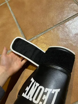 Guantes de Boxeo Leone Negros