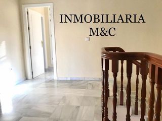 Casa pareada en alquiler en Utrera