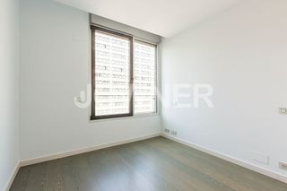 Piso en alquiler en Castillejos en Madrid