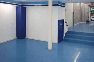 Local comercial en alquiler en Centro - Ayuntamiento en Santander