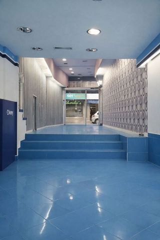 Local comercial en alquiler en Centro - Ayuntamiento en Santander