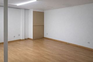 Local comercial en alquiler en Centro - Ayuntamiento en Santander