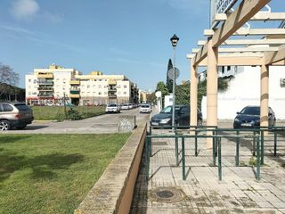 Local comercial en alquiler en Crevillet - Pinar Alto en Puerto de Santa María (El)