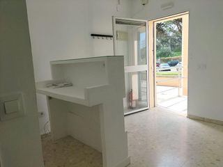 Local comercial en alquiler en Crevillet - Pinar Alto en Puerto de Santa María (El)