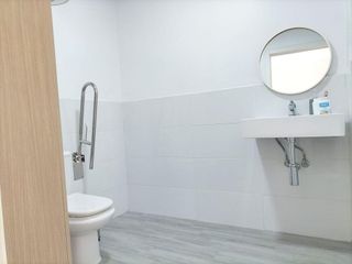 Local comercial en alquiler en Crevillet - Pinar Alto en Puerto de Santa María (El)