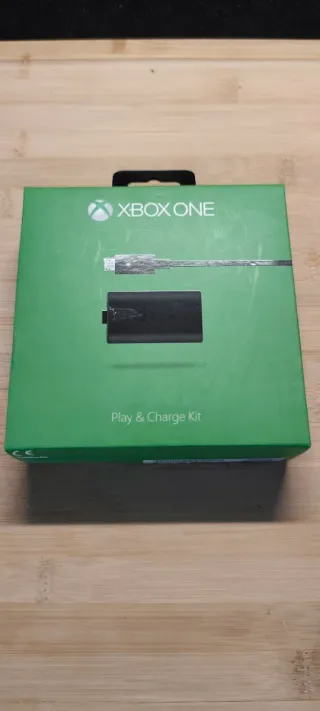 Xbox One Batería y Cable Carga Play & Charge