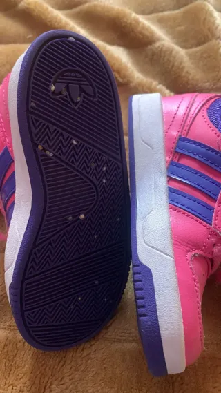 Zapatillas Adidas rosa y morado