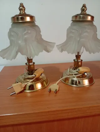 Lampade antiche dorate con tulipano